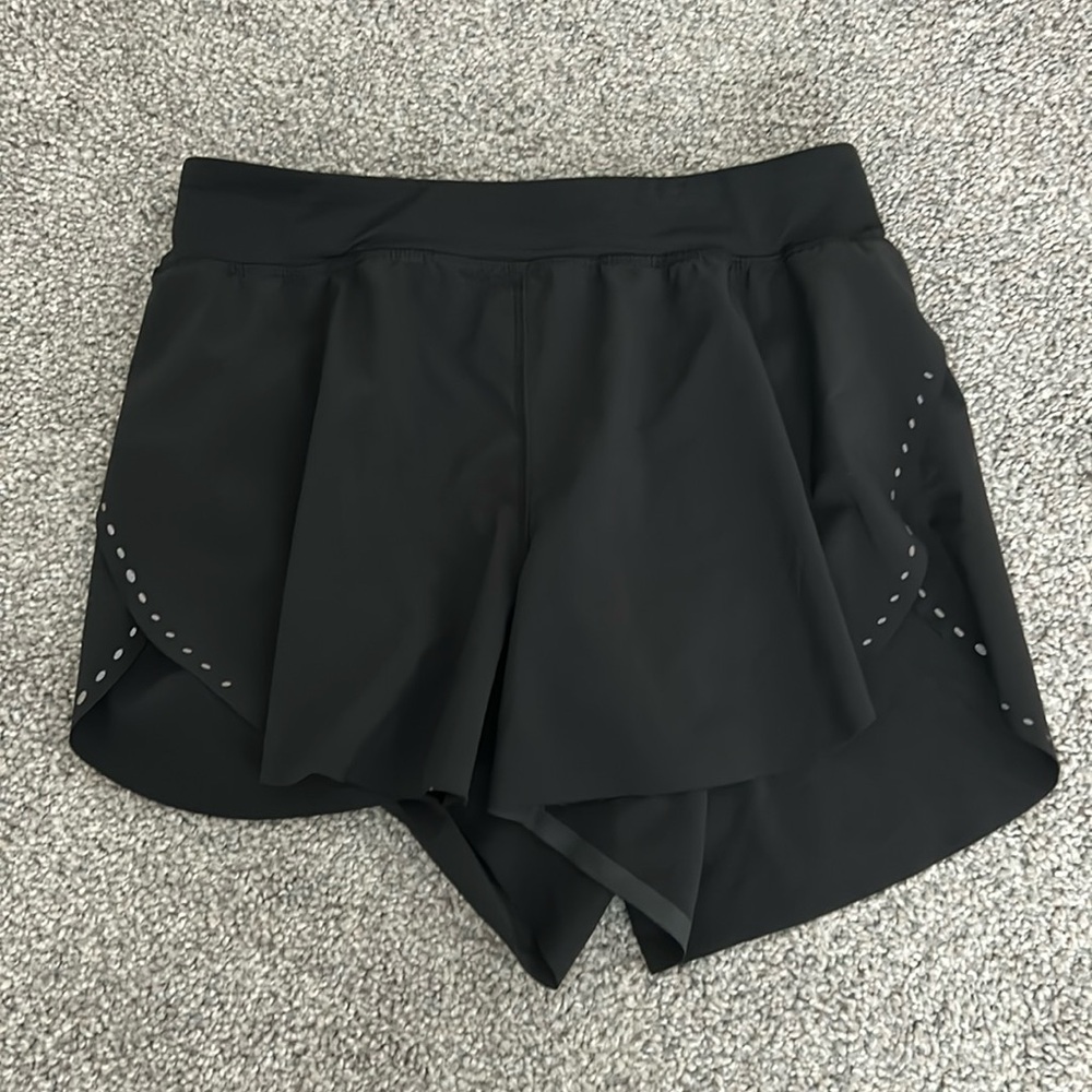 Lululemon fast and free shorts